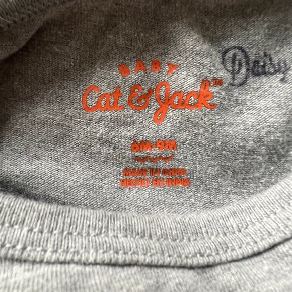 Oh So Loved gray romper - Cat & Jack 6-9 months - Picture 4 of 4